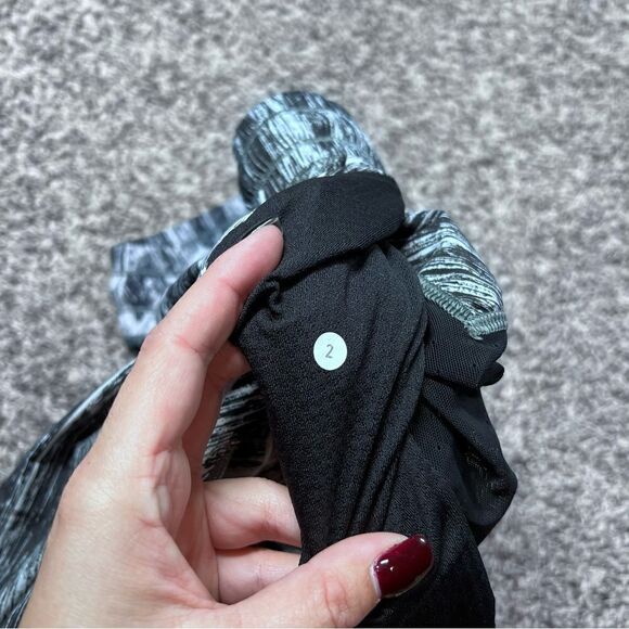 Lululemon Namaskar II Jogger Pants Size 2 Heat Wave White Black - Picture 7 of 8